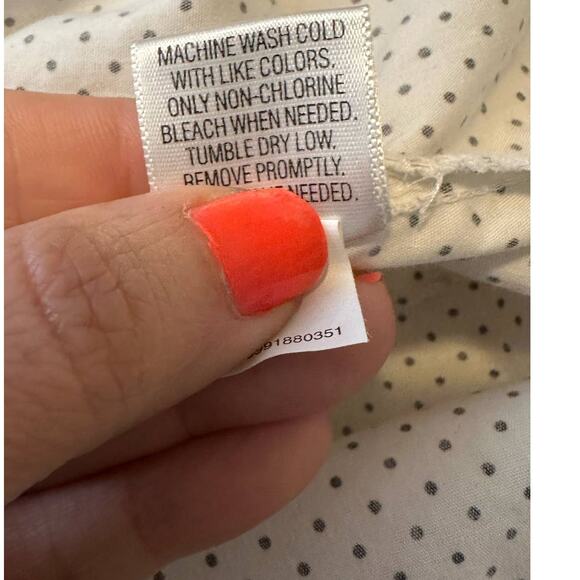 Apt 9 white black polka dots long sleeves button shirt size small - Picture 5 of 9